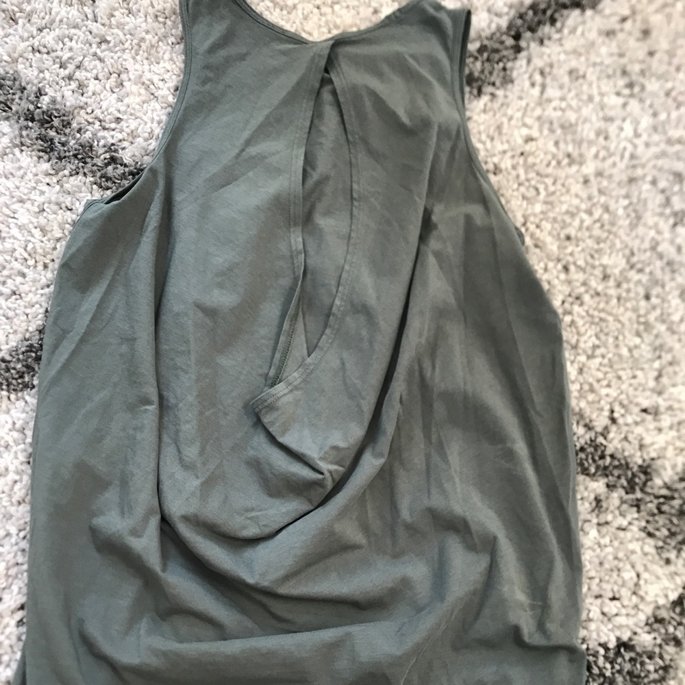 Lululemon low key tank size 2 dark forest